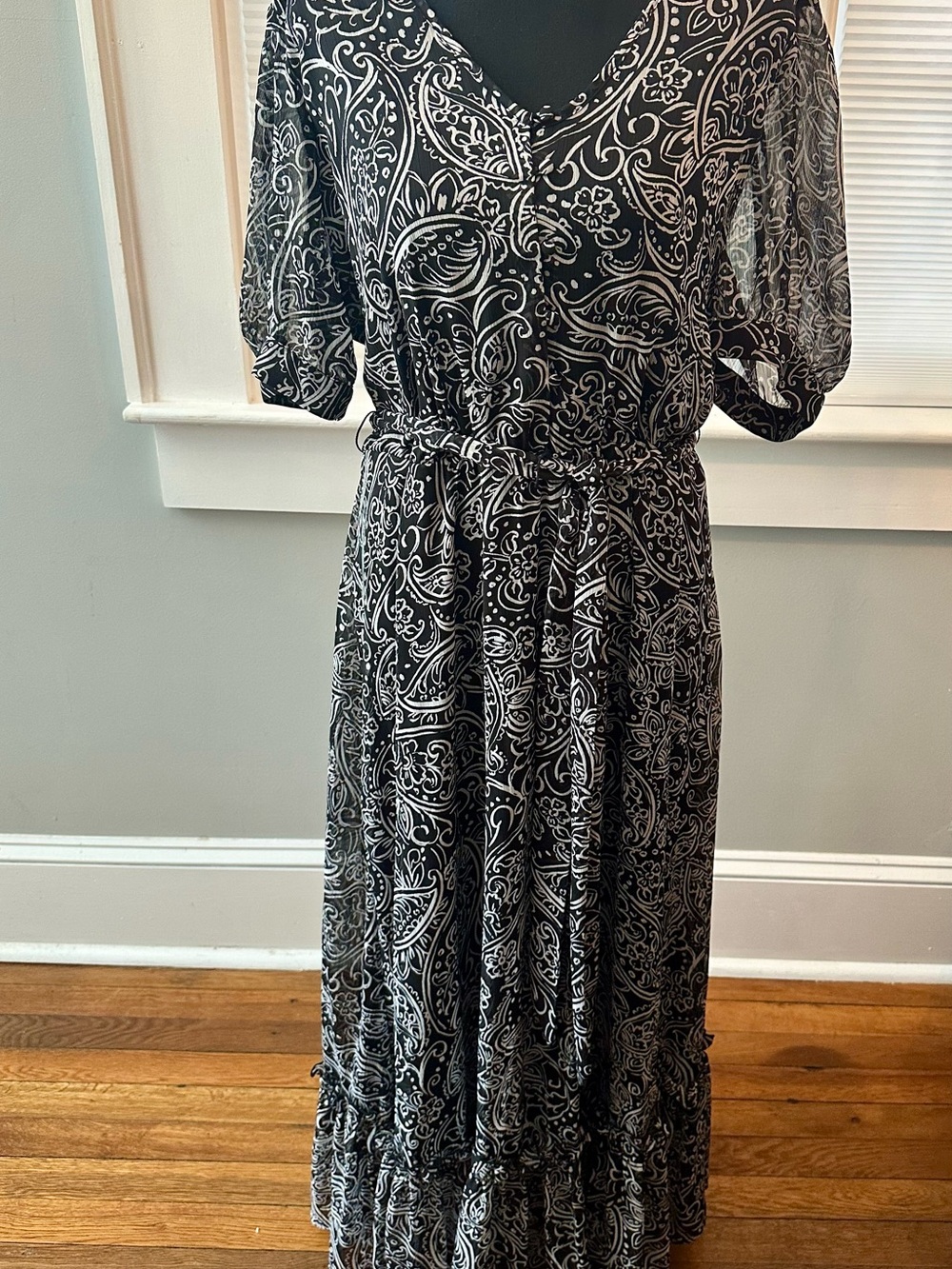 Calvin Klein Black and White Paisley Maxi Dress with Tie Waist